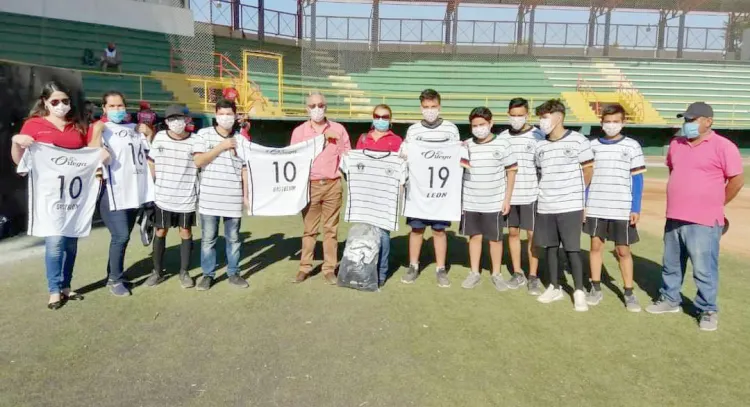 Apoya Diputado Filemón Ortega Quintos a deportistas