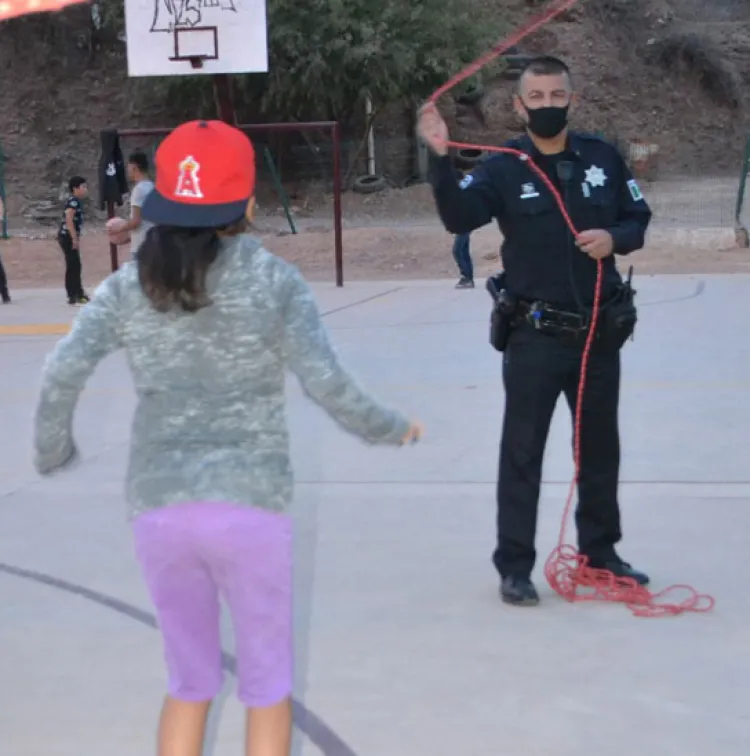 Llevan programa de prevención a colonias