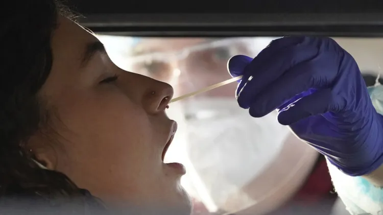 Registra Noviembre récord en contagios