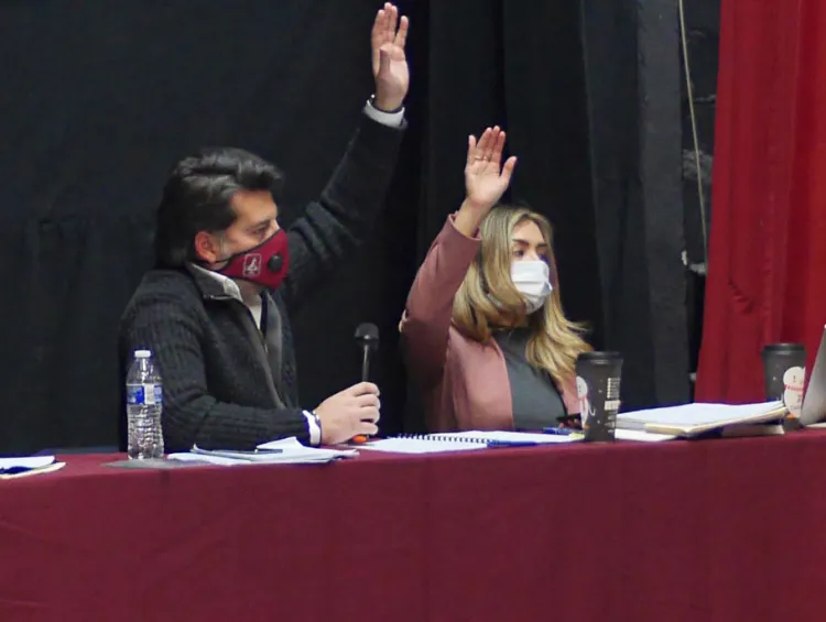 Tratan de rescatar “Centauro de la Frontera”