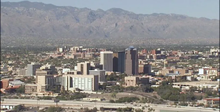Inicia toque de queda en Tucson
