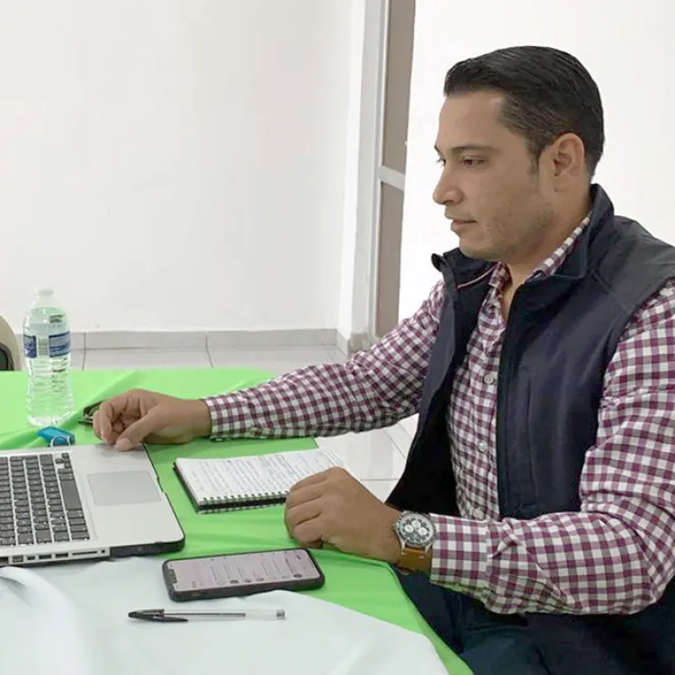 Presentan plan para las micro empresas