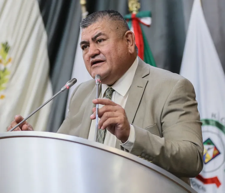 Legisla Diputado a favor de sonorenses