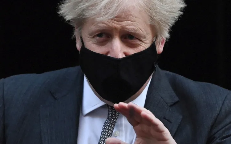 Reino Unido liga nueva cepa de covid con mayor mortalidad