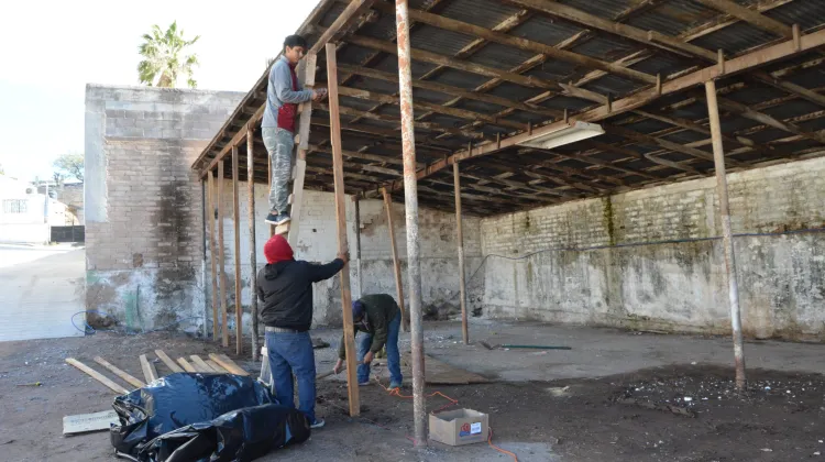 Habilitan
albergue para indigentes para protegerlos del frío