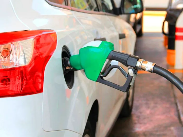 Devuelve Hacienda estímulo fiscal a gasolina Magna.