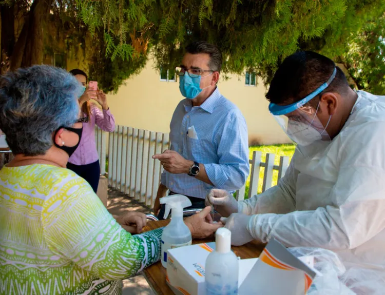 Brindan más de 75 mil consultas: Clausen Iberri