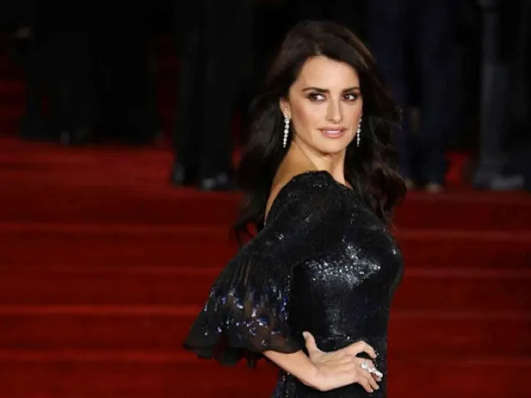 Almodóvar regresa al universo femenino con Penélope Cruz