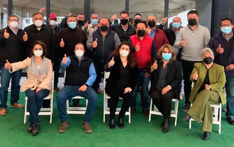 Deja la presidencia del PRI Jorge Freig