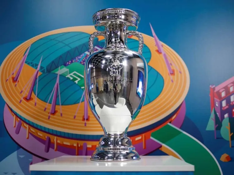 La UEFA advierte a sedes de la Eurocopa