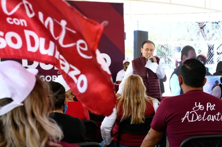 Alfonso Durazo propone aulas digitales para jóvenes y niños.