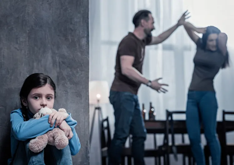 Delitos familiares deben seguirse de oficio