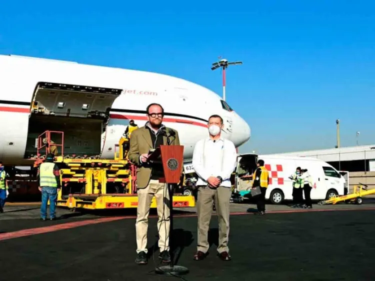 Llega embarque número 17 de vacunas anti Covid-19 de Pfizer