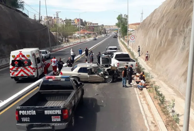 Provoca conductor carambola