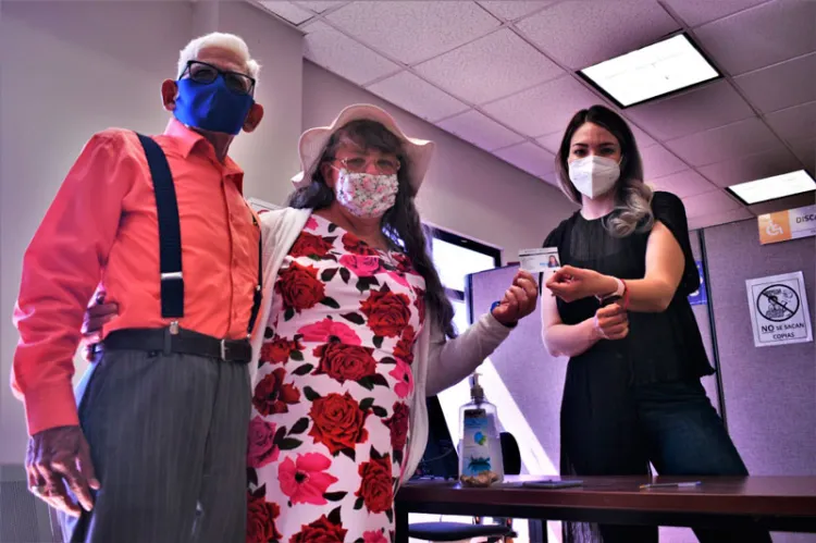 Otorgará DIF más de 700  credenciales de INAPAM