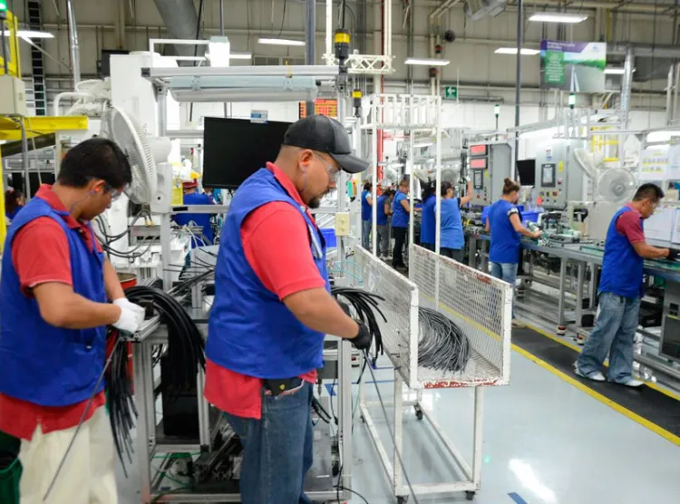 Recupera Industria empleos perdidos