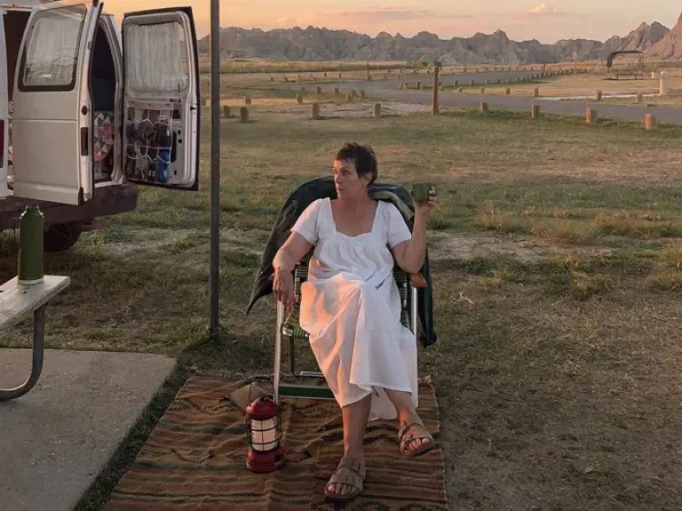 Mujeres nómadas continúan su ruta tras éxito de 'Nomadland'