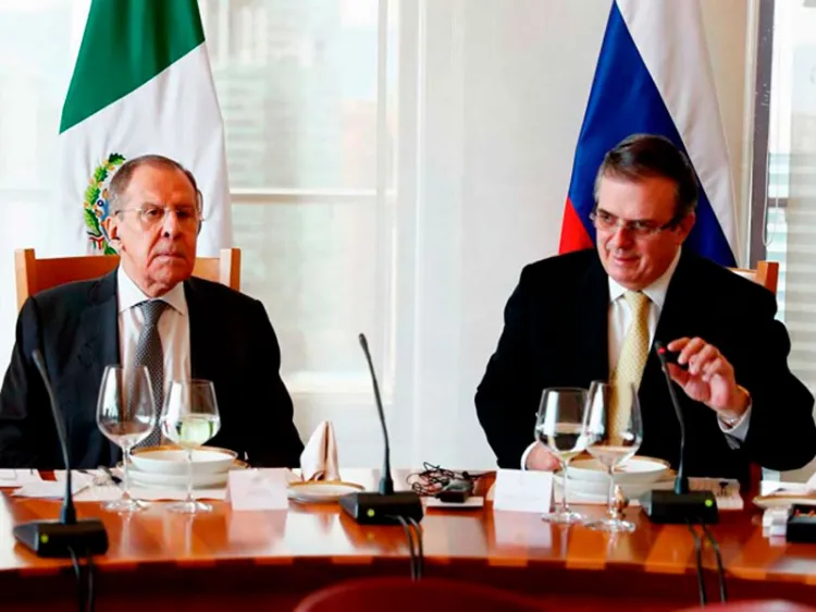 Espera Ebrard que pronto 20% de mexicanos estén vacunados