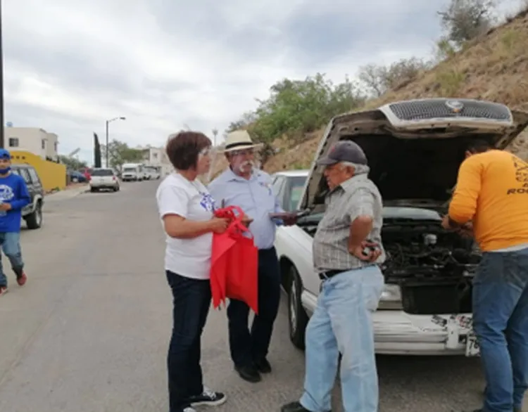 Reconocen vecinos de Pueblitos trabajo realizado de ‘El Bigotes’