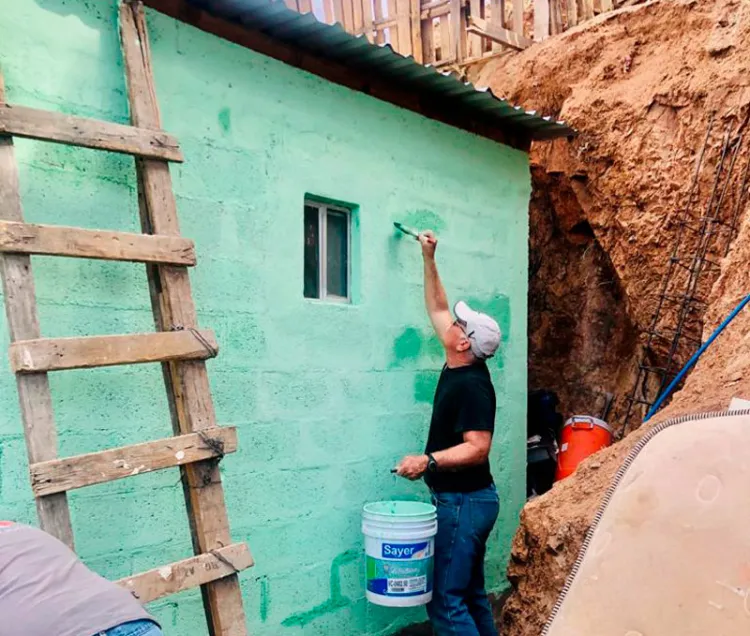 Busca Misionero apoyo para construcción de viviendas