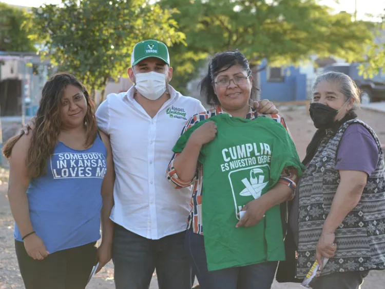 Gana simpatía Quiñonez de vecinos de Cumbres del Mediterráneo