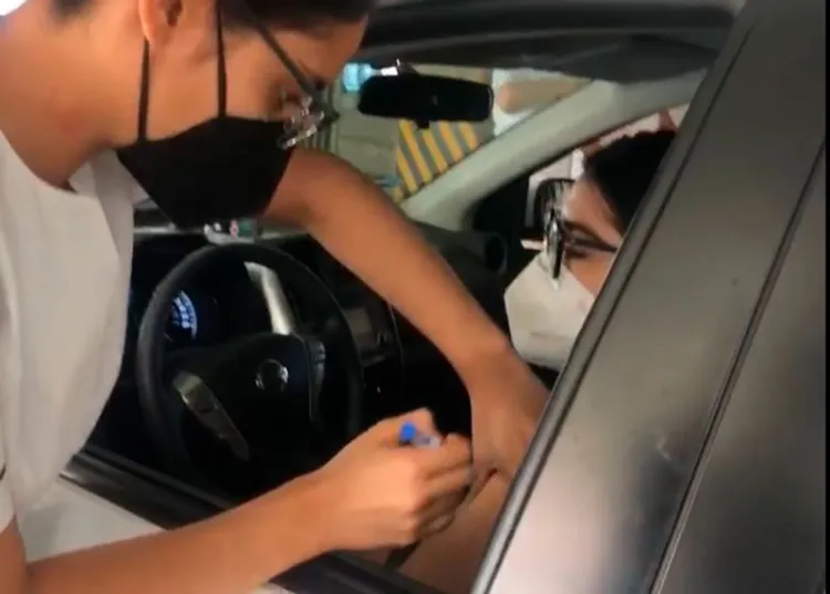 Inicia vacunación a maestros