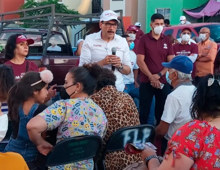 Apoyan fraccionamientos a Juan Gim Nogales