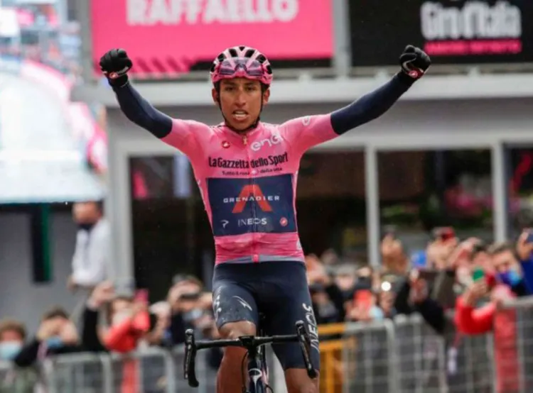 Egan Bernal da golpe de autoridad en el Giro de Italia