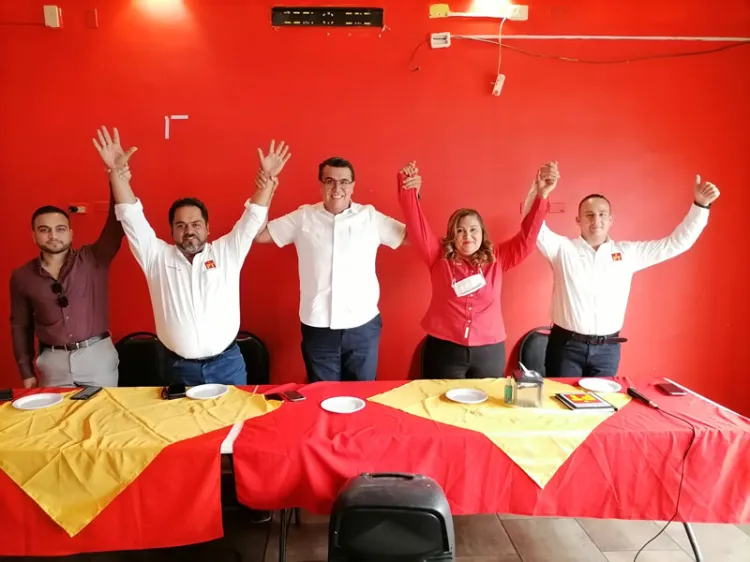 Respalda PT planilla de Leticia Calderón