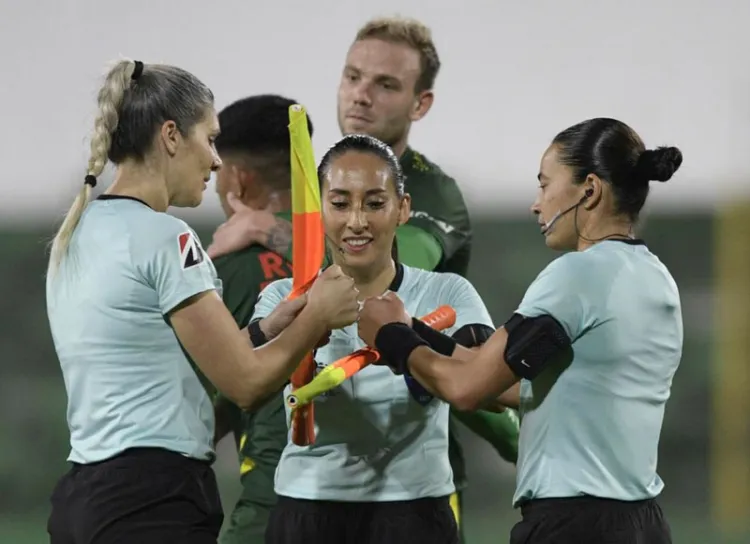 Arbitraje femenino hace historia en la Copa Libertadores