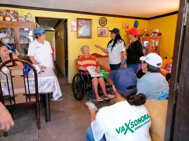 Acuerda Amparano atención a cada rincón del Distrito 02