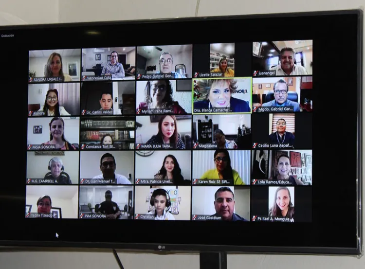 Analizan atención a niñez migrante