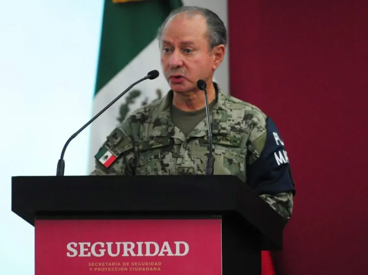 Concluye entrega de control de puertos a la Semar