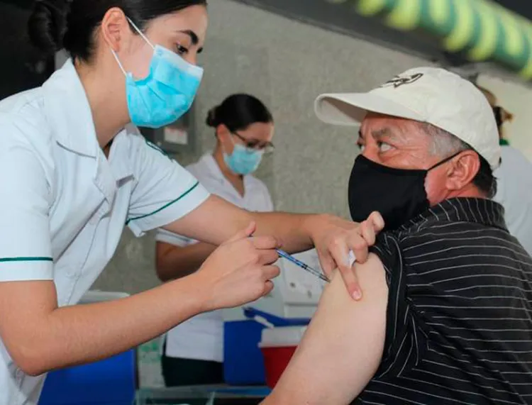 Reiniciará vacunación hasta próxima semana