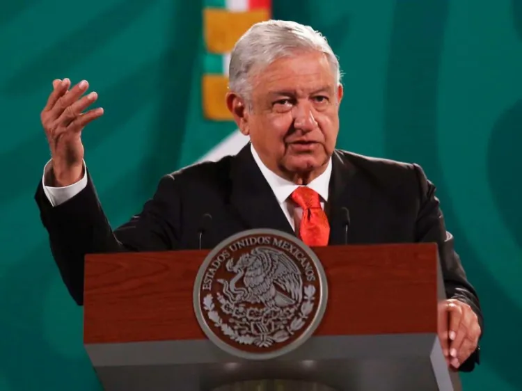 Aplaude López Obrador a Banxico por expectativa de 7% de crecimiento