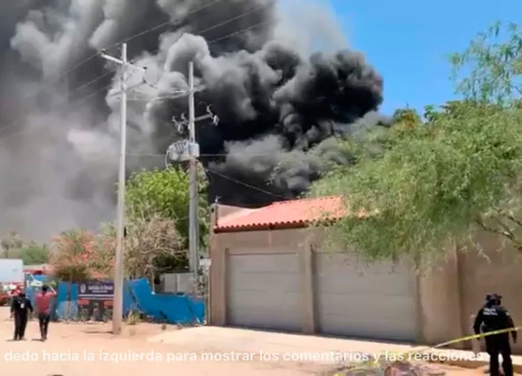 Arde bodega en Hermosillo