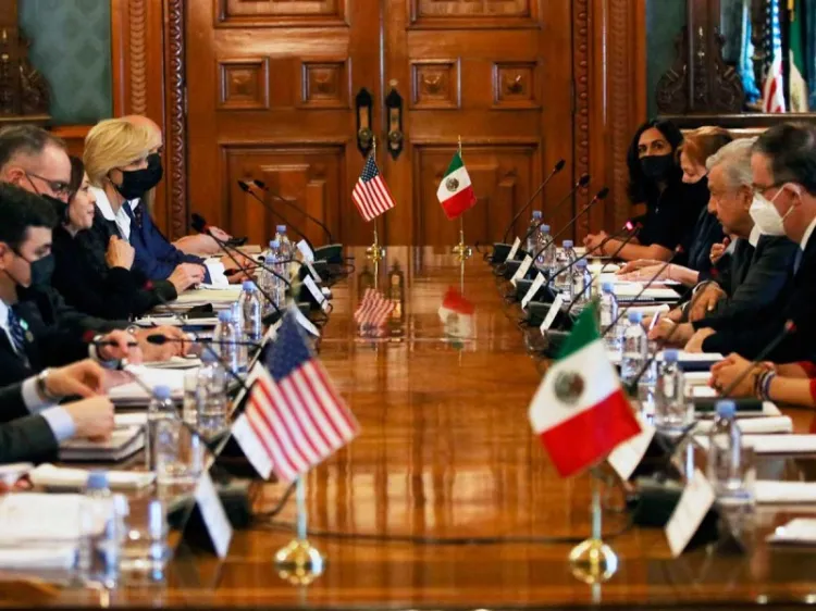 Alista Kamala Harris reunión con mujeres emprendedoras