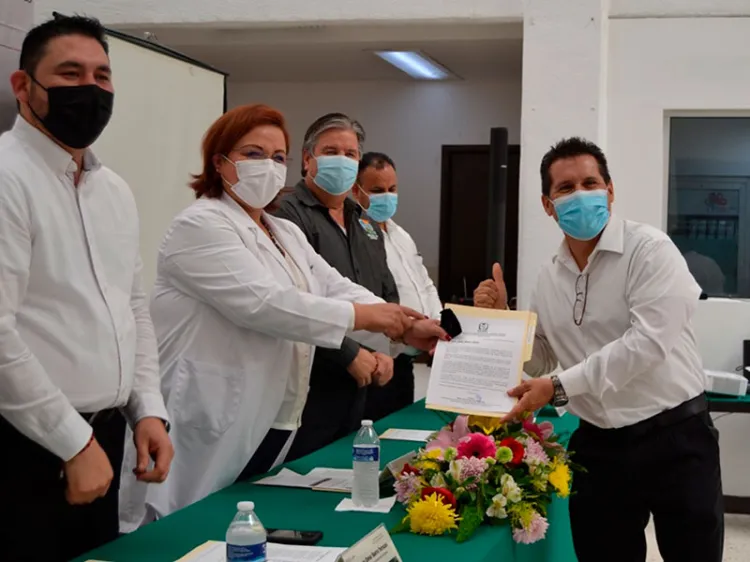 Entrega IMSS reconocimiento al mérito laboral en Sonora