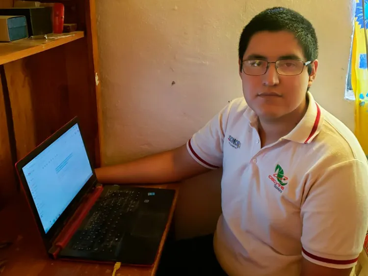 Gana alumno Festival Académico Nacional