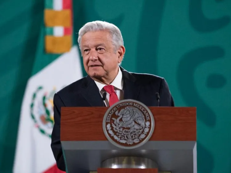 Tras reunión con Durazo, López Obrador dice que recibirá a los gobernadores electos