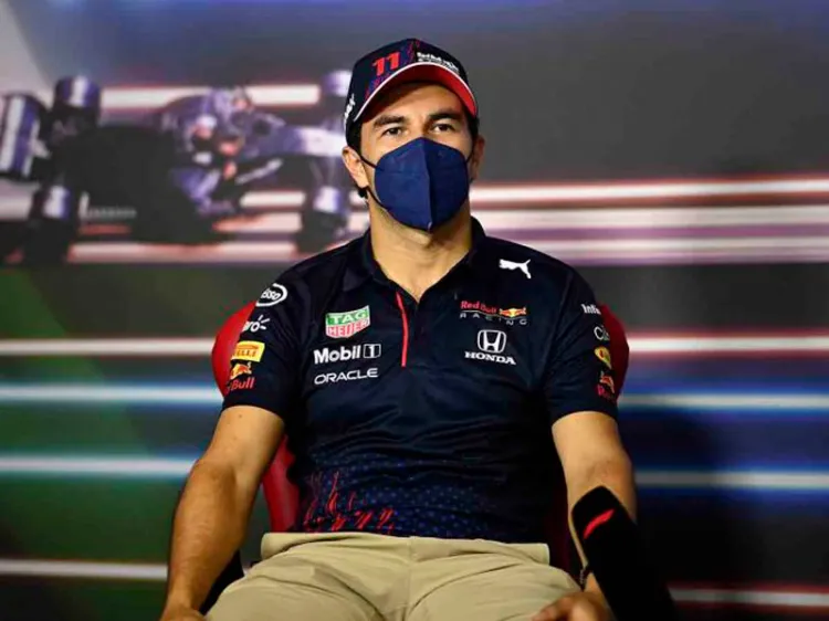 &#039;Checo&#039; Pérez acepta un error en la parada de pits