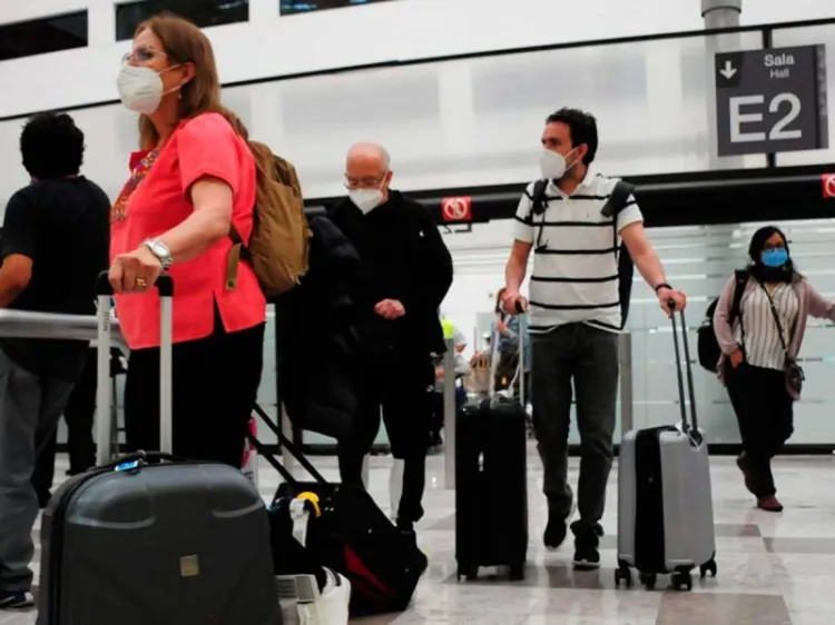 Urge IMSS blindar centros turísticos contra Covid-19 ante vacaciones