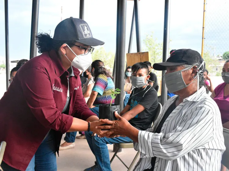 Llevan programa “Sembrando Vida”
