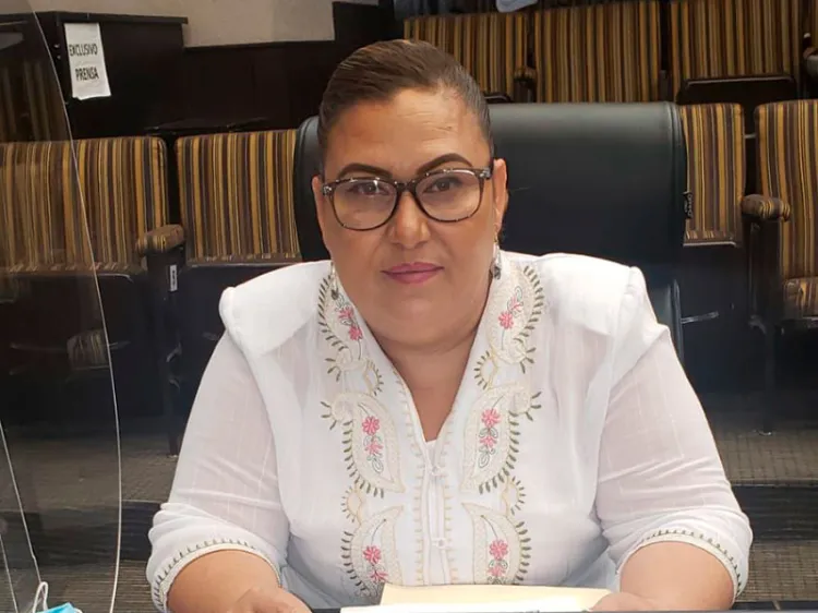 Solicita Leticia Calderón agilizar trabajos en materia de movilidad