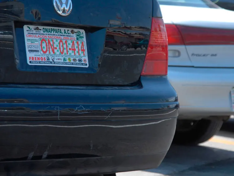 Exhorta Congreso a AMLO regularizar autos “chocolates”