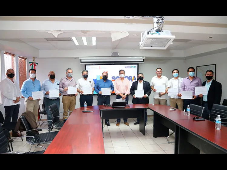 Reconoce Secretaría de Economía a ciudadanos