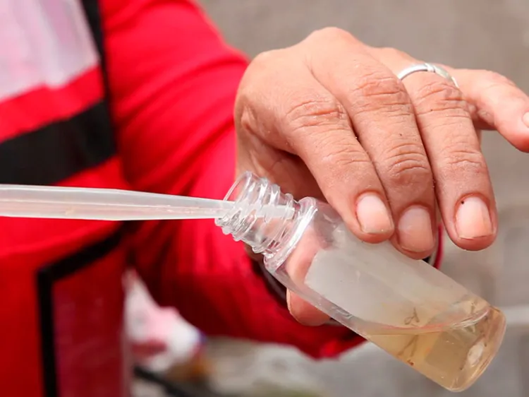 Combaten vectores de Salud Sonora al mosco transmisor de enfermedades
