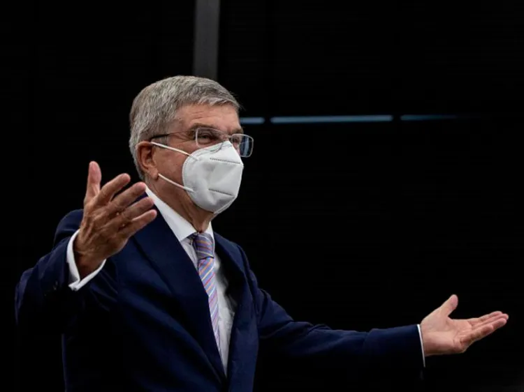 Resbalón de Bach: llama ‘chinos’ a los japoneses