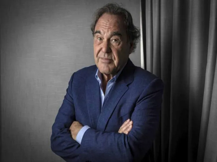 Oliver Stone revisita asesinato de JFK en nuevo documental