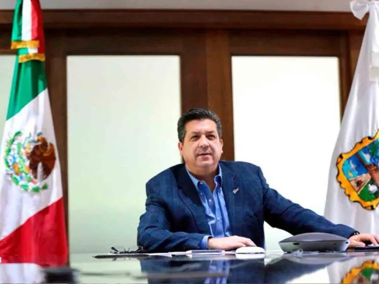 Niegan a García Cabeza de Vaca copia de orden de aprehensión que hay en su contra